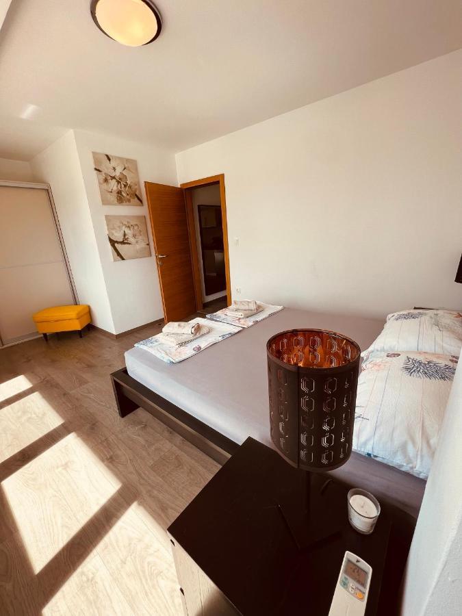 Apartman Bijeca - Медулин Екстериор снимка