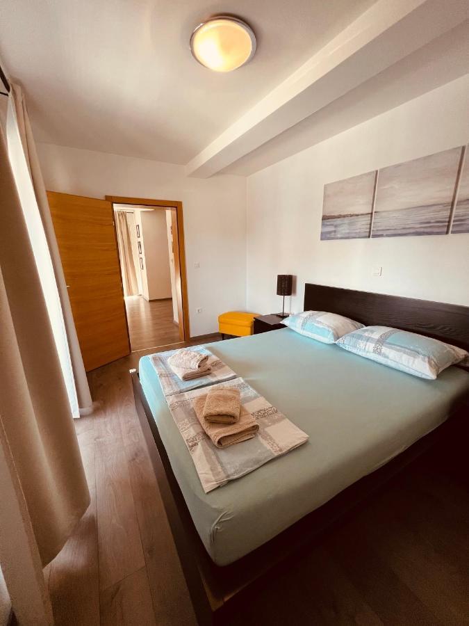 Apartman Bijeca - Медулин Екстериор снимка
